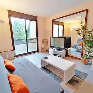 Frolise, T2, Centre, Wifi, Parking Couvert Gratuit, 4 Personnes Appartement Bagnères-de-Luchon